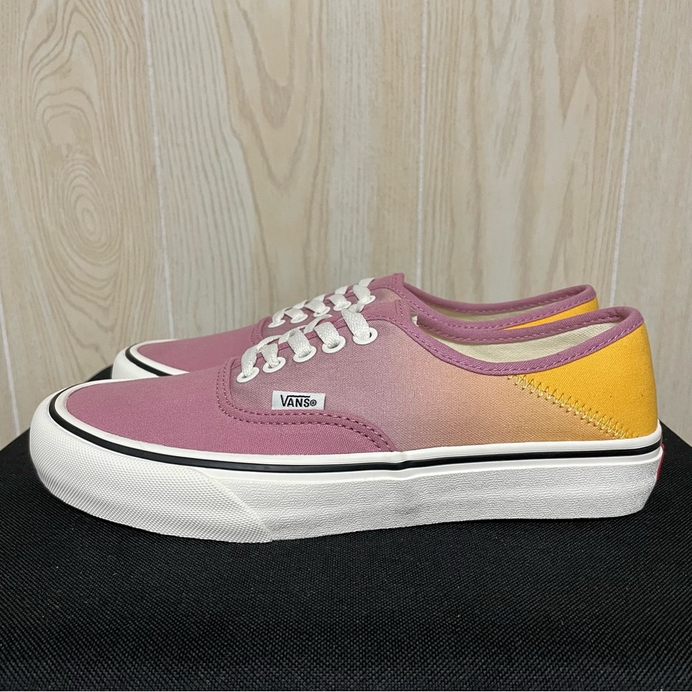 Vans Womens Authentic VR3 SF Sneakers - Sz 8.5W/7M